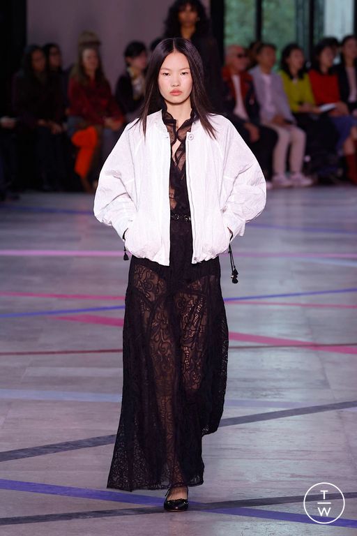 SS26 Shiatzy Chen Look 17