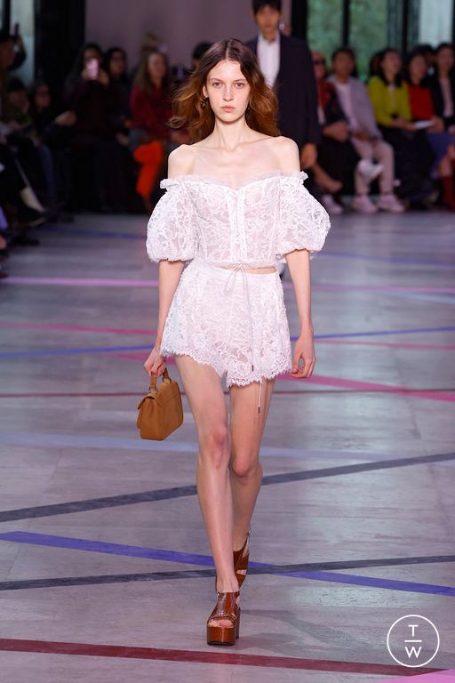 SS26 Shiatzy Chen Look 22