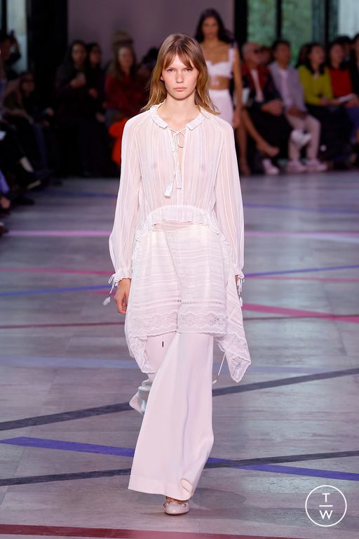 SS26 Shiatzy Chen Look 28