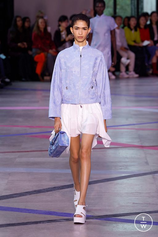 SS26 Shiatzy Chen Look 36