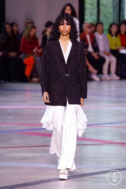 SS26 Shiatzy Chen Look 52