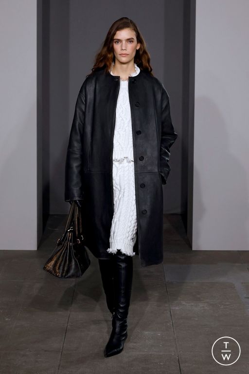 FW25 Simkhai Look 3
