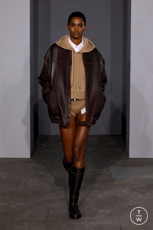 FW25 Simkhai Look 12