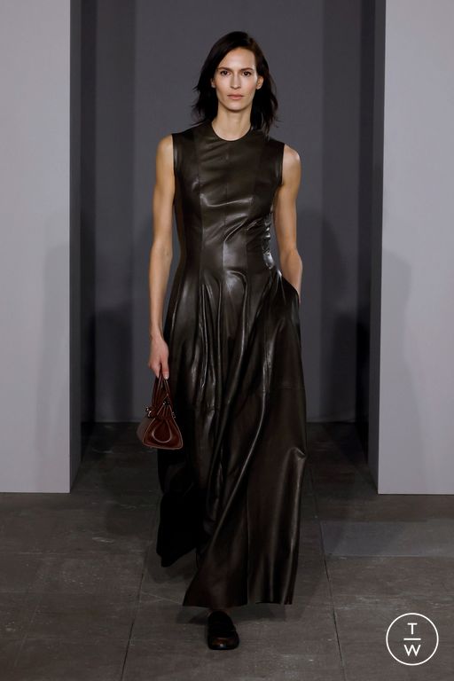 FW25 Simkhai Look 20