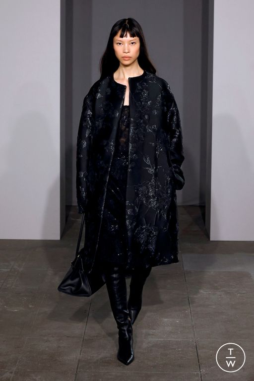 FW25 Simkhai Look 28