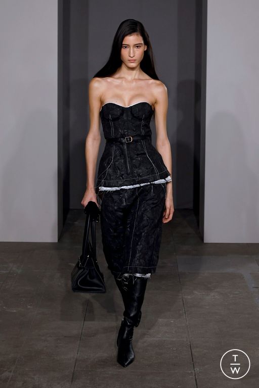 FW25 Simkhai Look 29