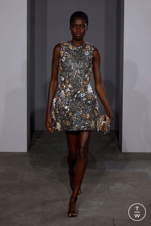 FW25 Simkhai Look 34