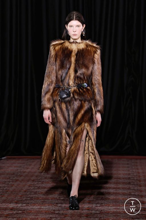 FW25 Simone Rocha Look 11