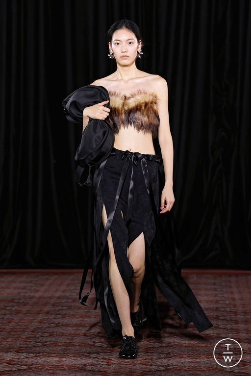 FW25 Simone Rocha Look 26