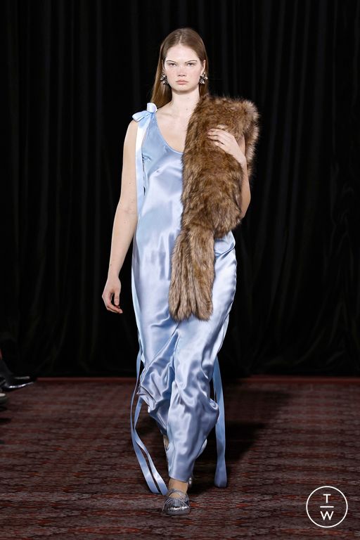 FW25 Simone Rocha Look 30