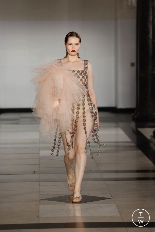 Spring-Summer 2025 Simone Rocha Look 44