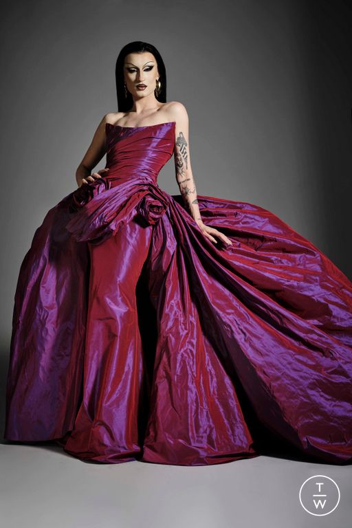 Resort 2025 Christian Siriano Look 25
