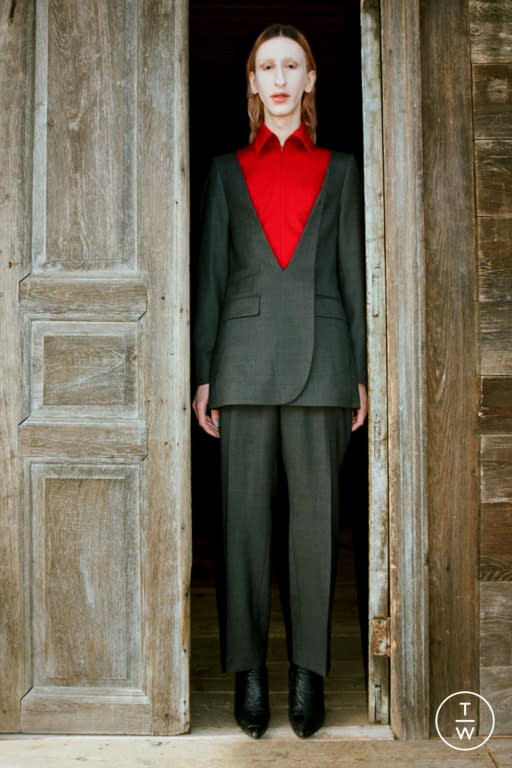 FW21 Situationist Look 17