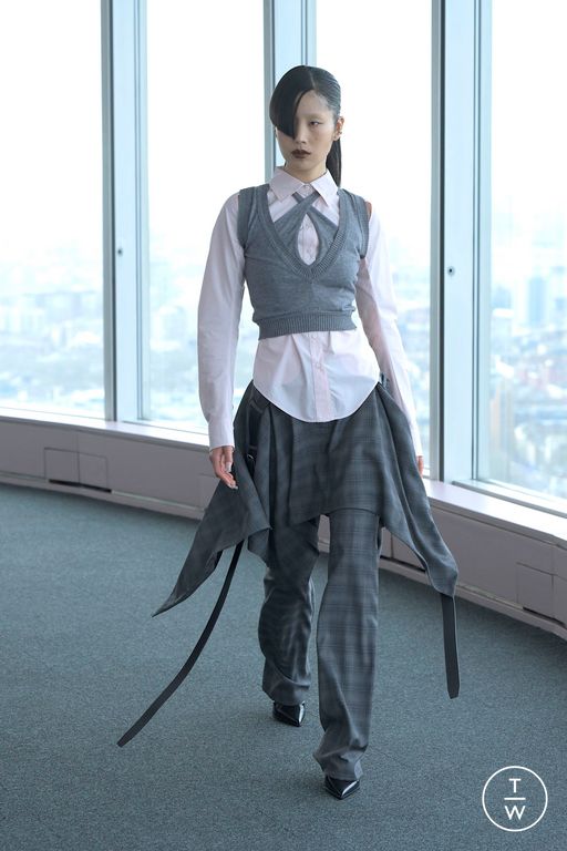 FW25 SRVC Look 8
