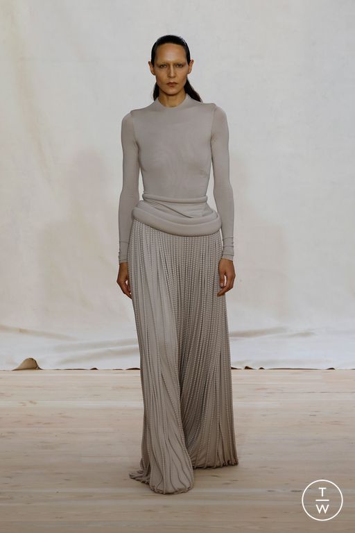 SS25 Standing Ground Look 9