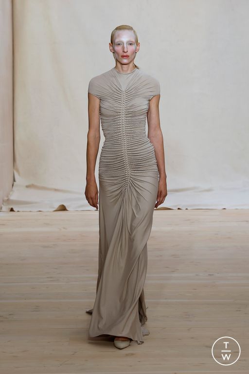 SS25 Standing Ground Look 11