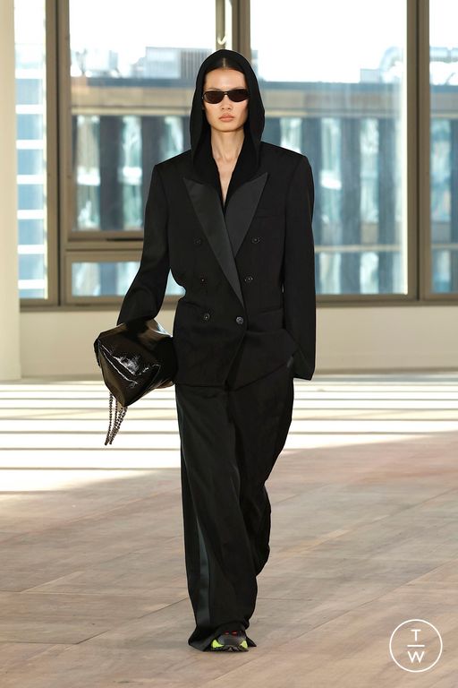 FW25 Stella McCartney Look 42