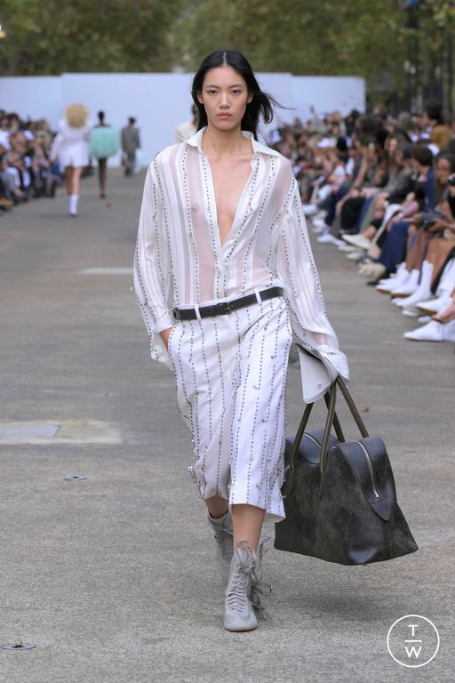 Spring-Summer 2025 Stella McCartney Look 18