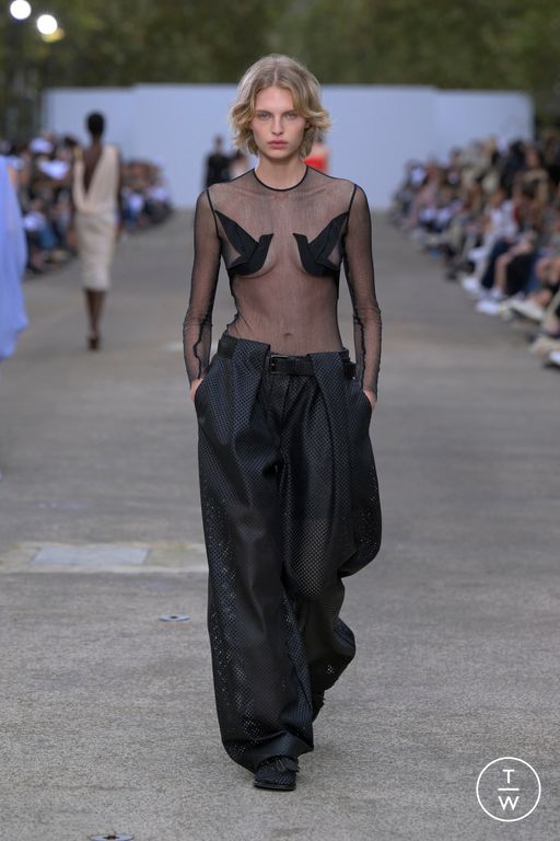 Spring-Summer 2025 Stella McCartney Look 52