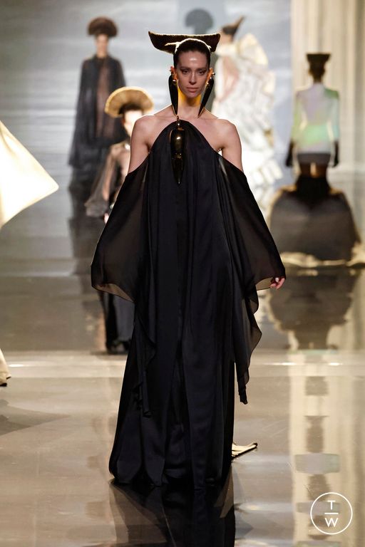 SS25 Stephane Rolland Look 28