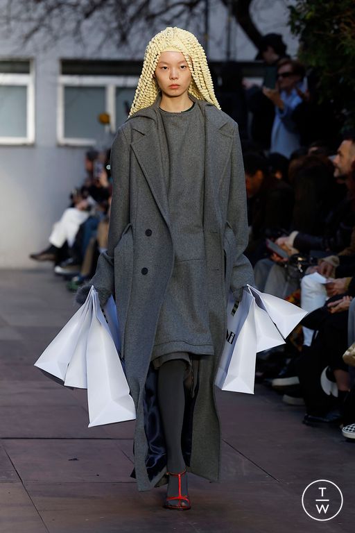 FW25 Sunnei Look 15
