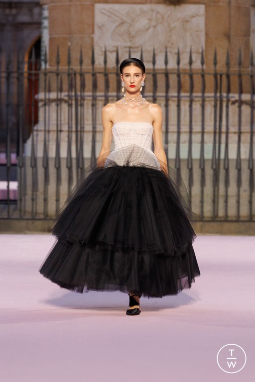 SS26 Carolina Herrera Look 8