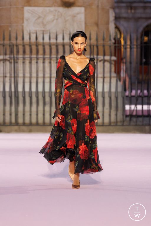 SS26 Carolina Herrera Look 15