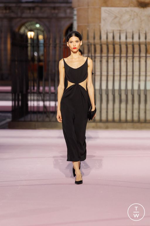 SS26 Carolina Herrera Look 47
