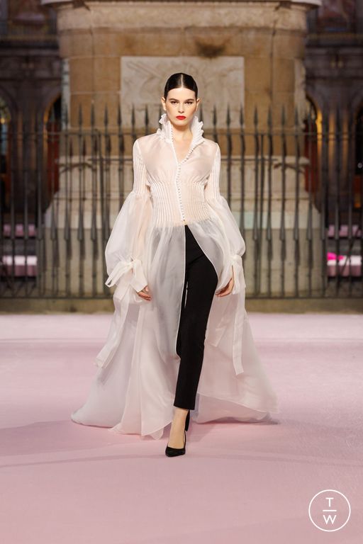 SS26 Carolina Herrera Look 53