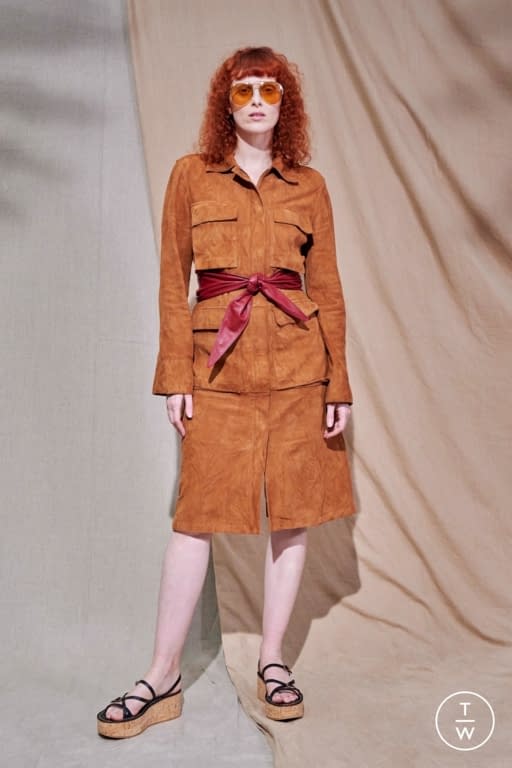 SS21 Tod's Look 1