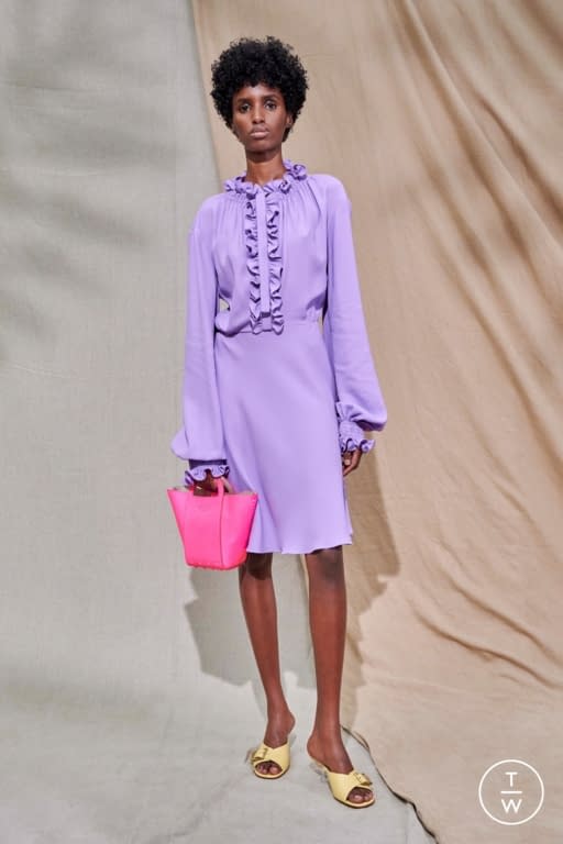 SS21 Tod's Look 11