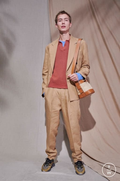SS21 Tod's Look 13