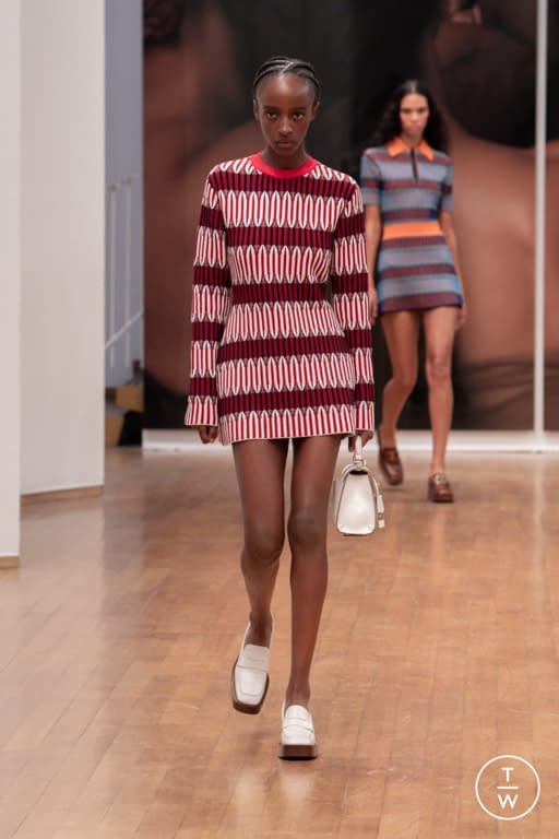 SS22 Tod's Look 17