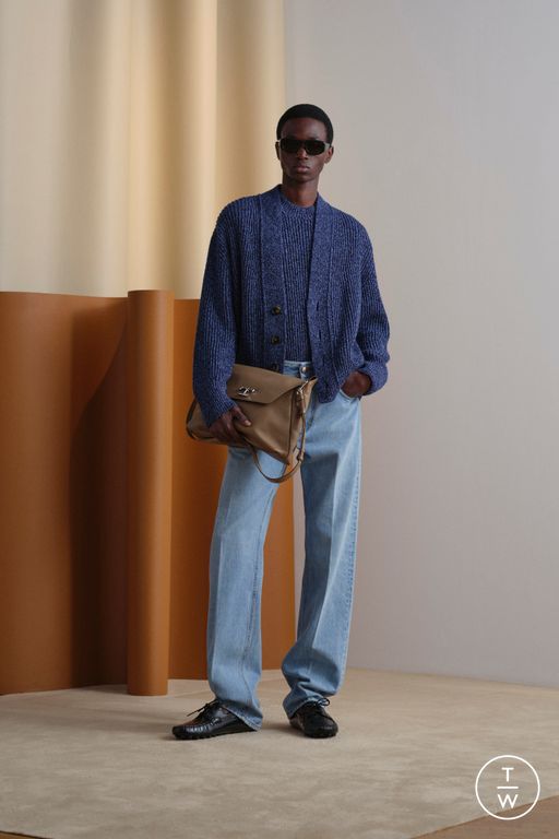 Spring-Summer 2025 Tod's Look 19