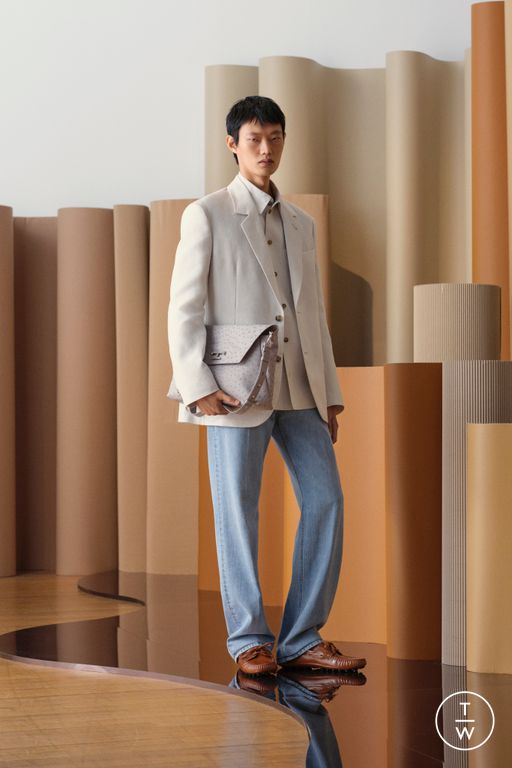 Spring-Summer 2025 Tod's Look 4