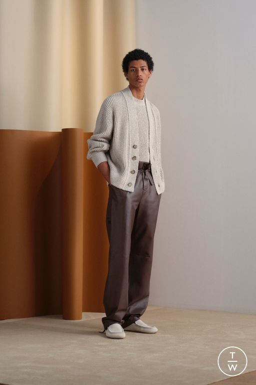 Spring-Summer 2025 Tod's Look 8