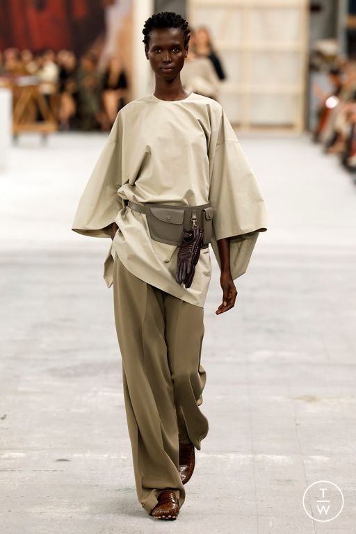 SS24 Tod's Look 10