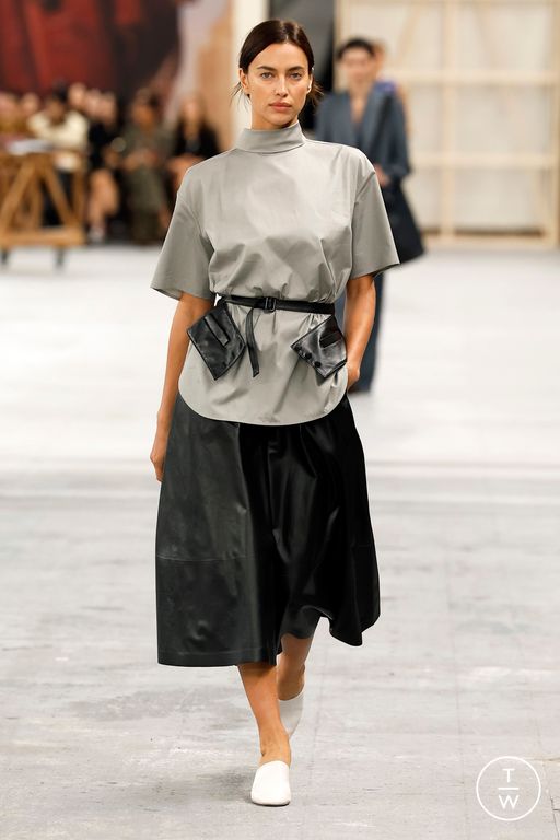 SS24 Tod's Look 36