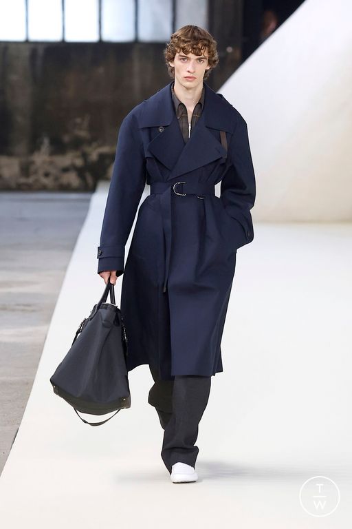 Spring-Summer 2025 Tod's Look 19