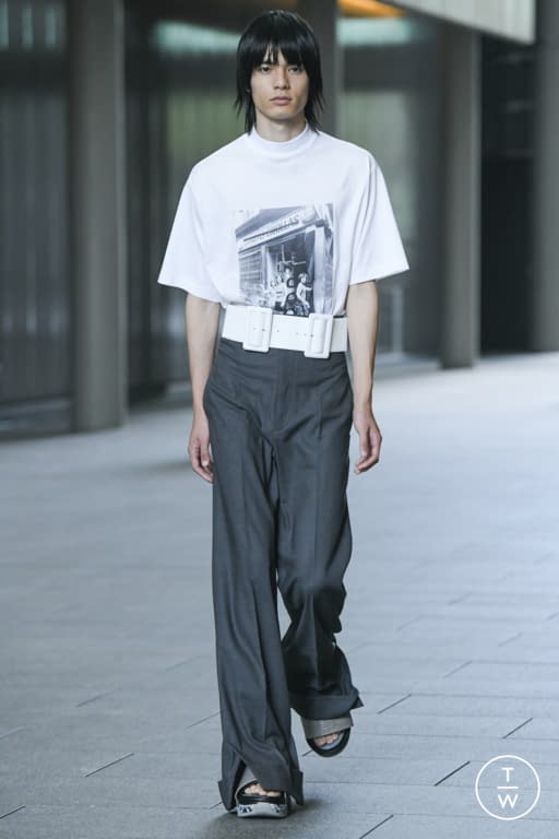 SS22 Toga Look 29