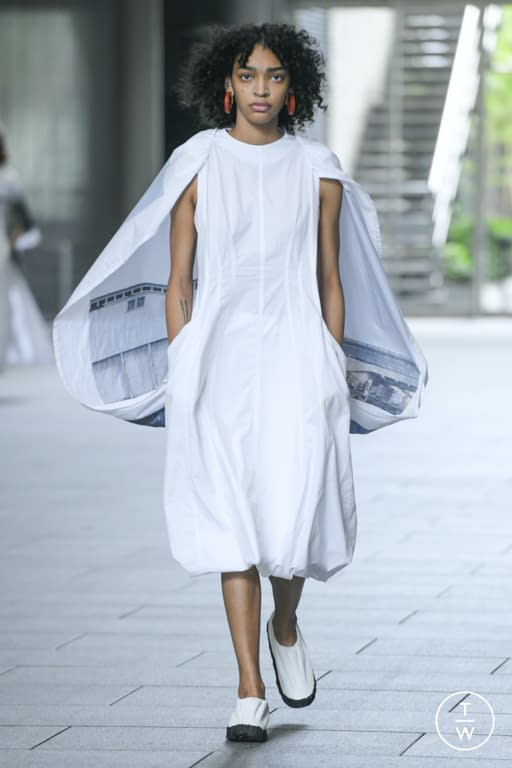 SS22 Toga Look 31