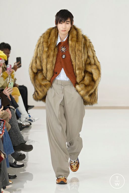 FW25 Toga Look 18