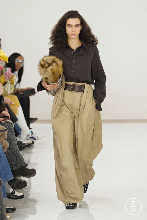 FW25 Toga Look 19