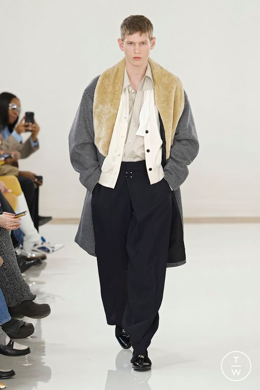 FW25 Toga Look 20
