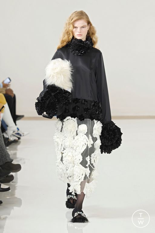 FW25 Toga Look 30