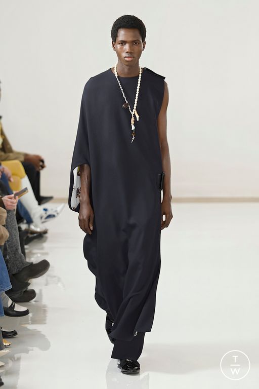 FW25 Toga Look 32