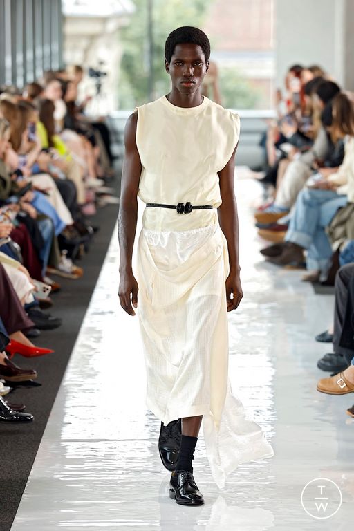 SS26 Toga Look 33