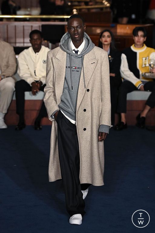 FW24 Tommy Hilfiger Look 25