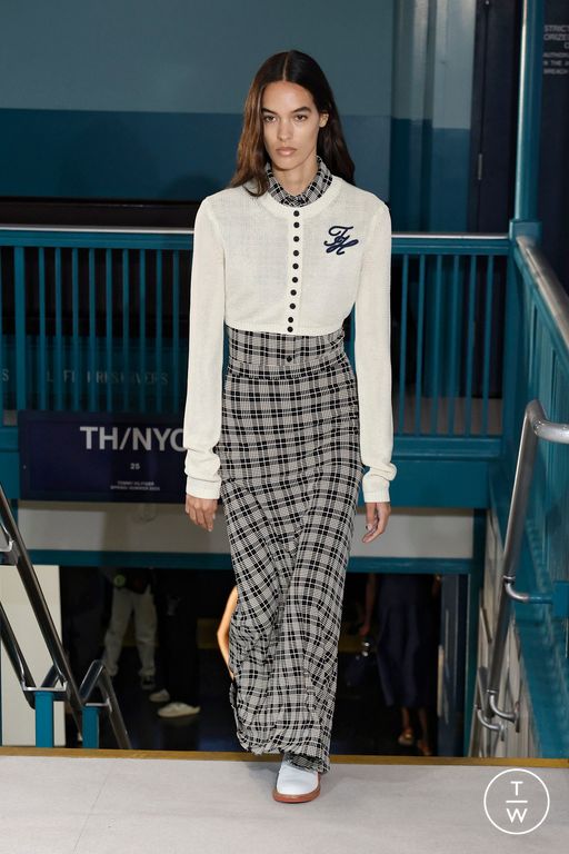 Spring-Summer 2025 Tommy Hilfiger Look 32