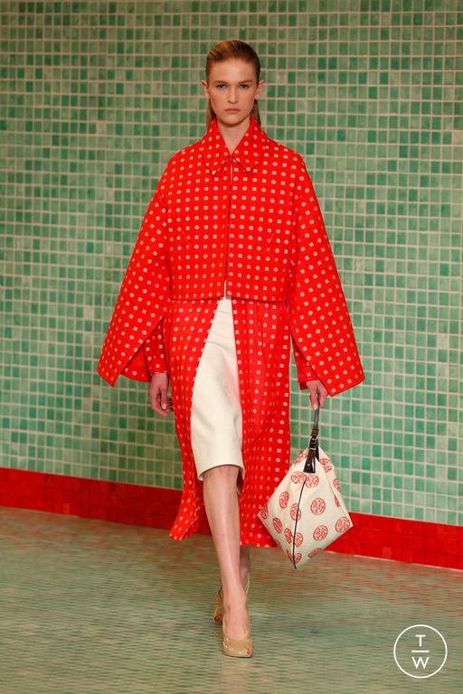 Spring-Summer 2025 Tory Burch Look 23